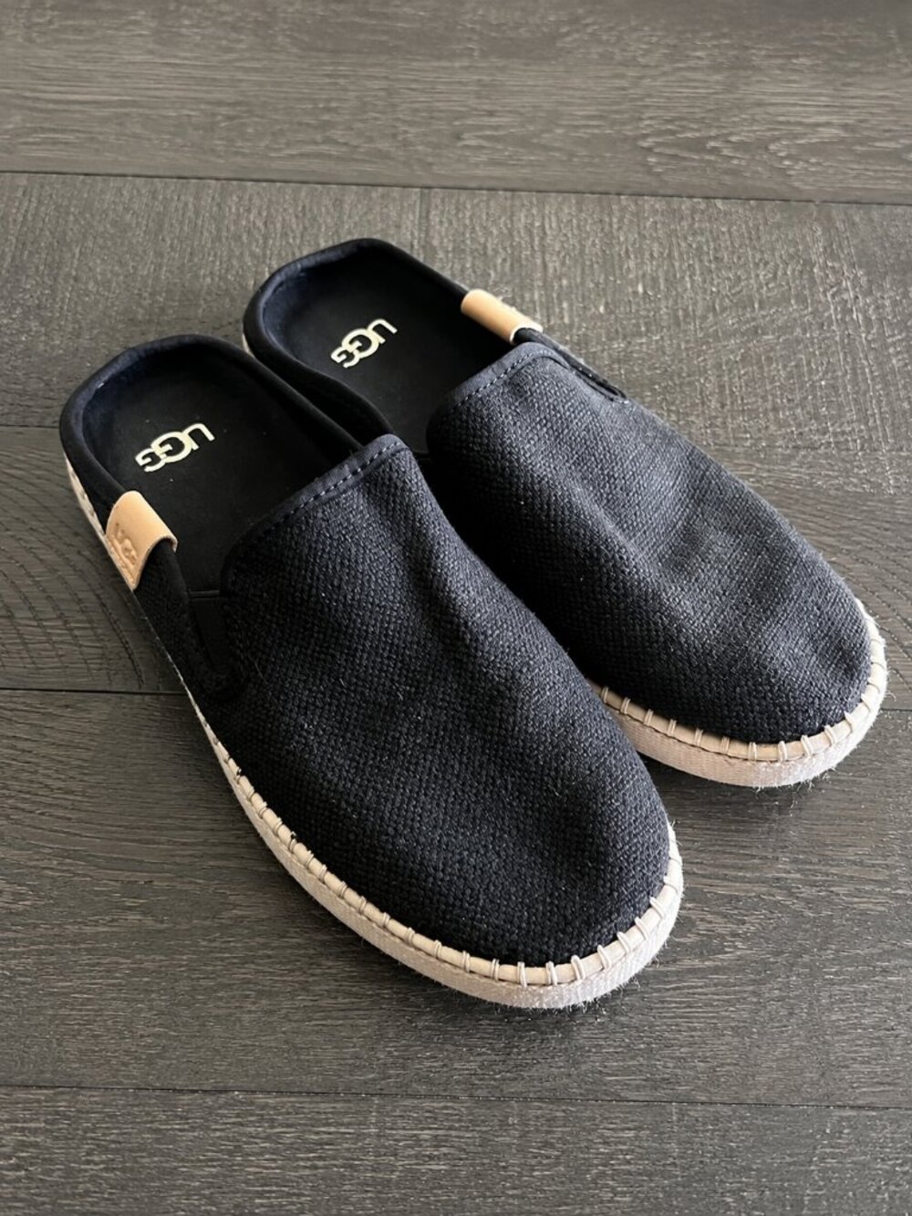 UGG Bren Slide Mule 7.5 Black Canvas Slip On Comfort Travel Coastal Casual